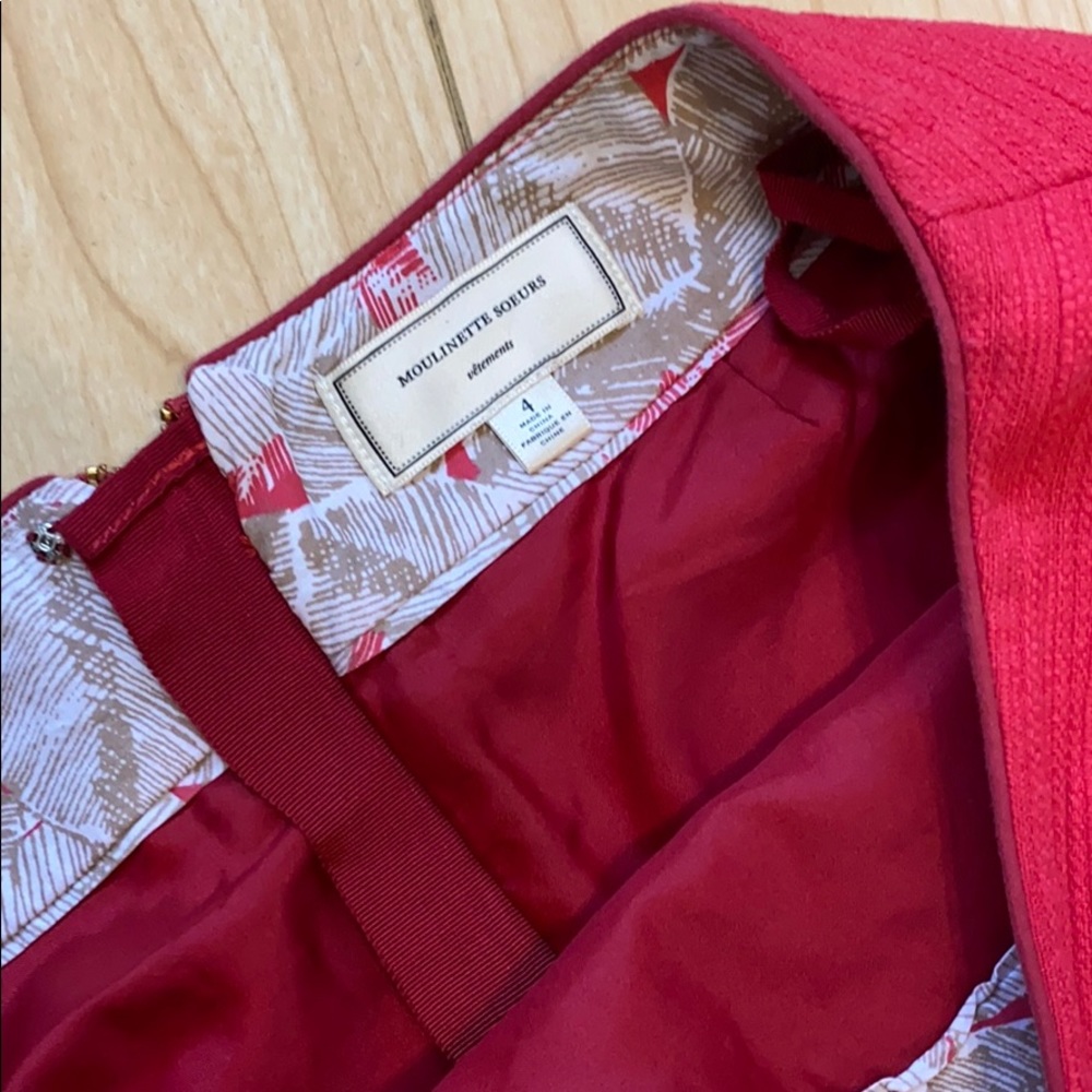 Raspberry Color textured pencil skirt - Picture 3 of 5